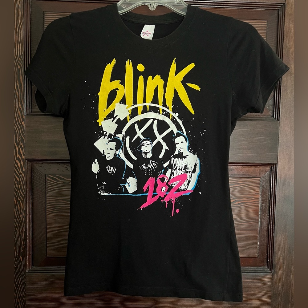 Blink 182 Women’s Slim-Fit Band Tee T-Shirt
